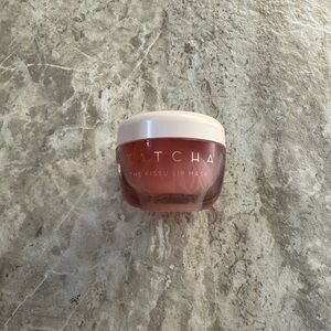 Tatcha The Kissu Hydrating & Plumping Lip Mask